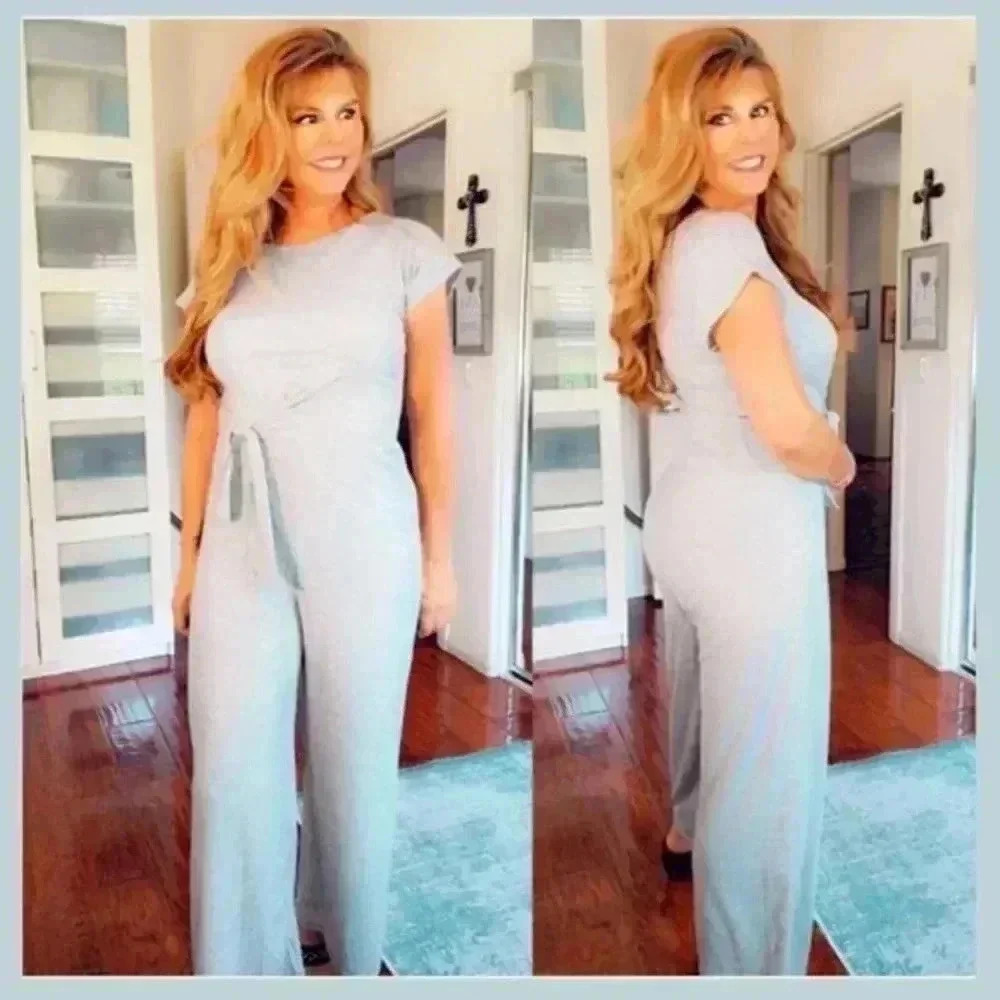 ✨ Caution to the Wind Jumpsuit – Chic, Flirty & Effortlessly Stylish ✨ - Picture 5 of 8